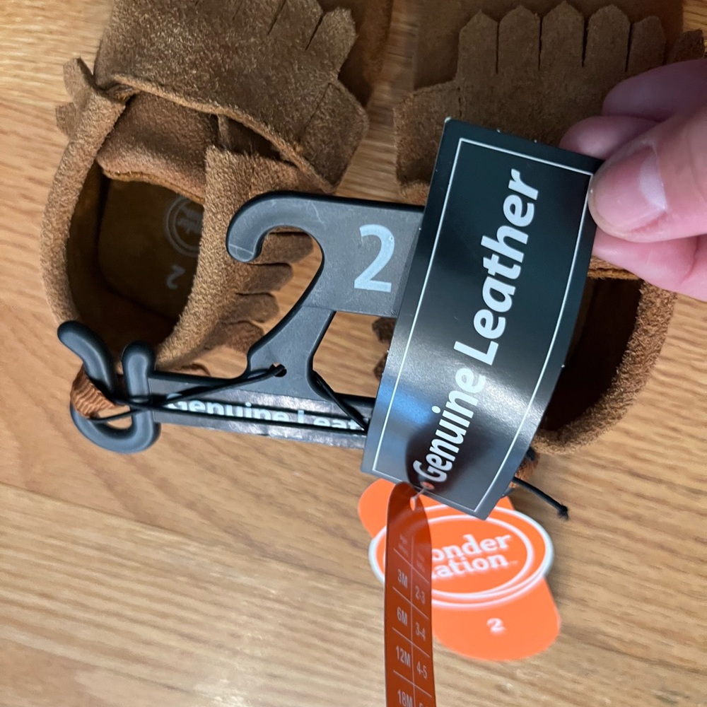 Leather moccasins - Picture 2 of 3